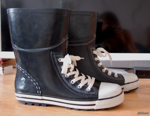 converse    .      ))