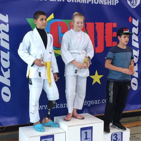 ����������