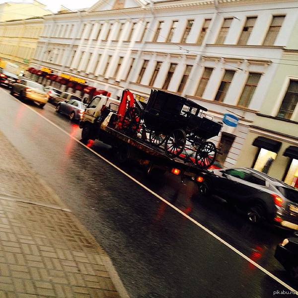 In St. Petersburg, the carriage was evacuated. - Shta?, Coach, Parking, Tow truck