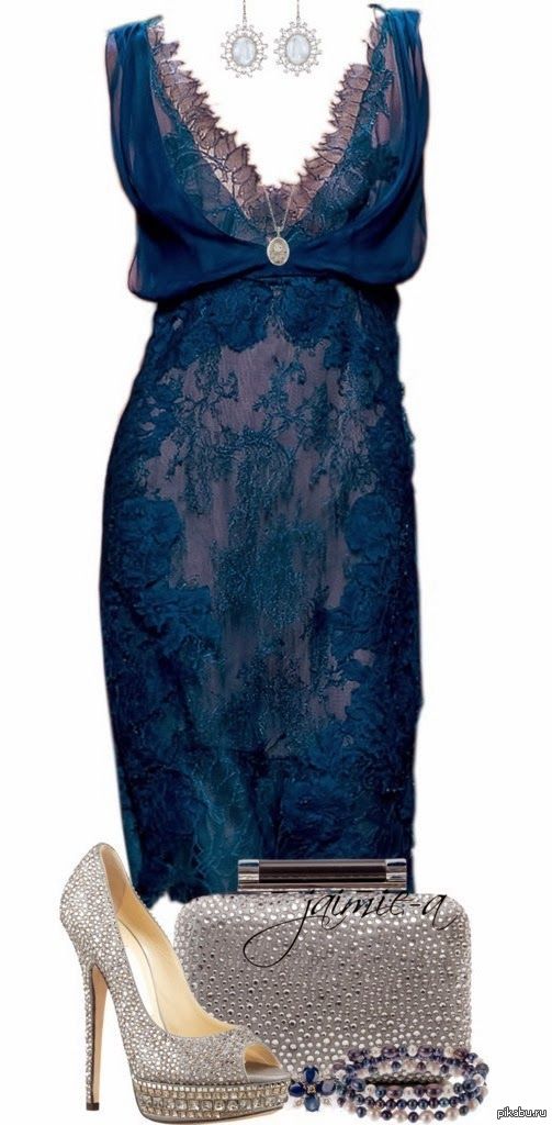 Девушка скинула фотку платья...