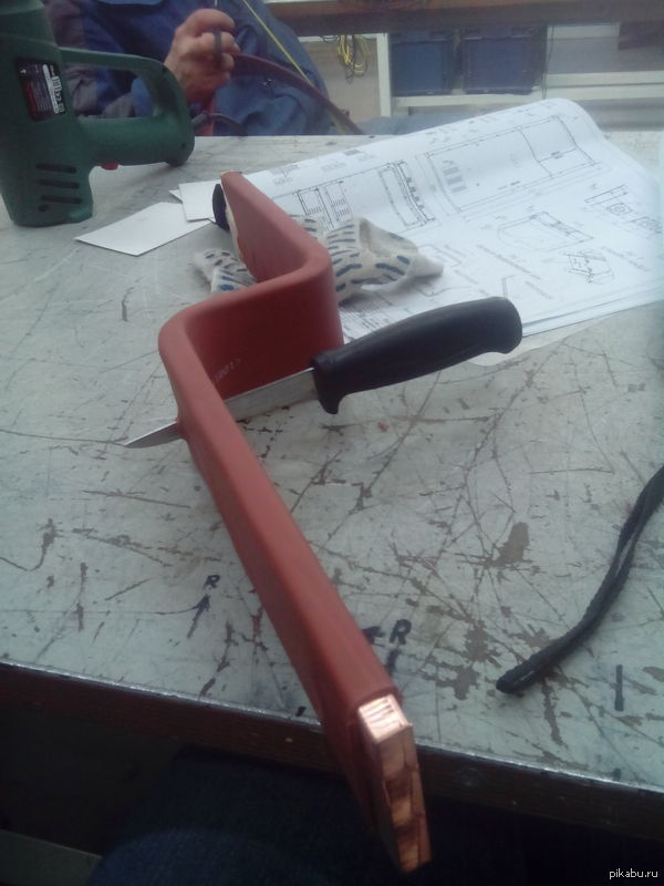 Медная шина vs Нож