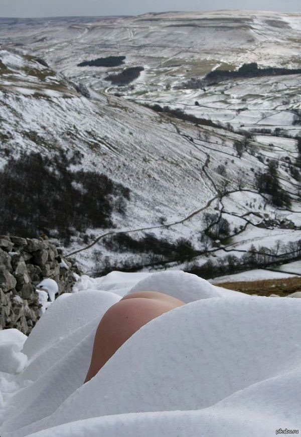 ����� ����