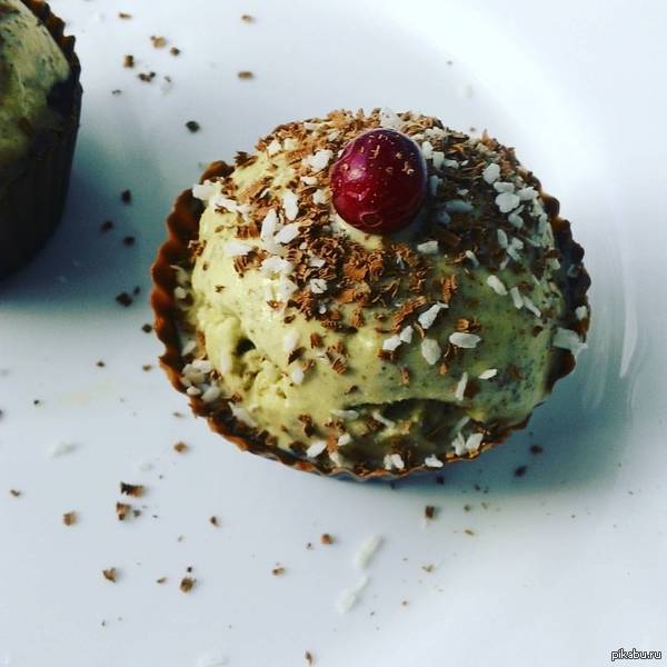 Мороженое с зеленым чаем и имбирем