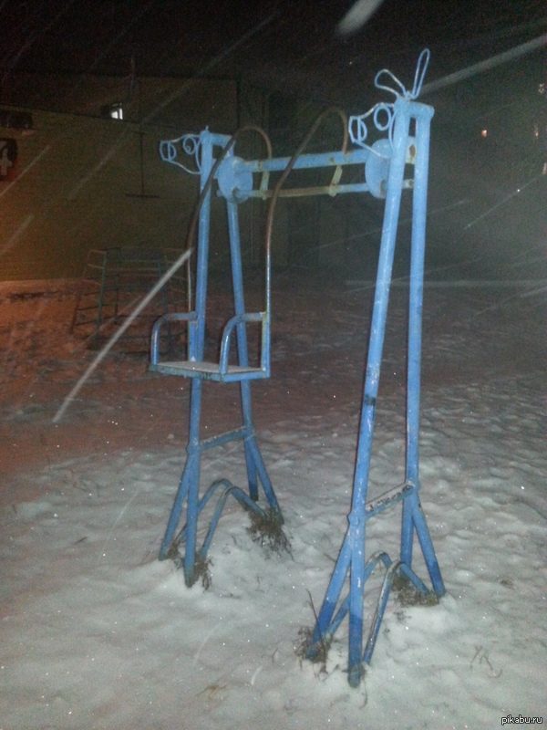 Крылаааатые качели...