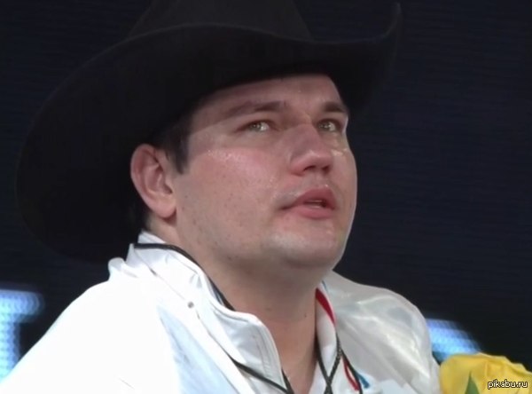 Наш тяжелоатлет Алексей Ловчев выиграл чемпионат мира, установив при этом два мировых рекорда.