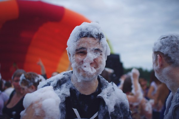 Я на пенной вечеринке летом