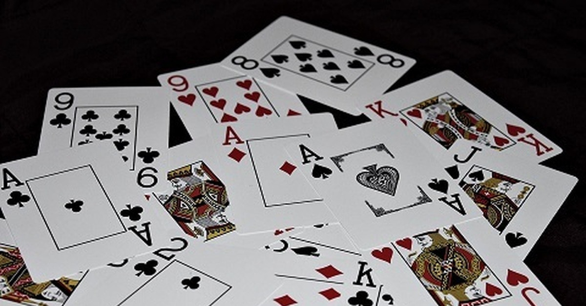 Карты игра 6 букв. Игральные карты. Карточные игры. Покер карты. Игра Покер карточная.