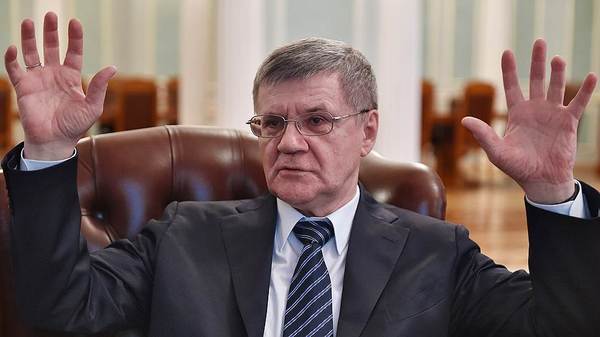 Чайка назвал публикацию о незаконном бизнесе его семьи ложью и заказом