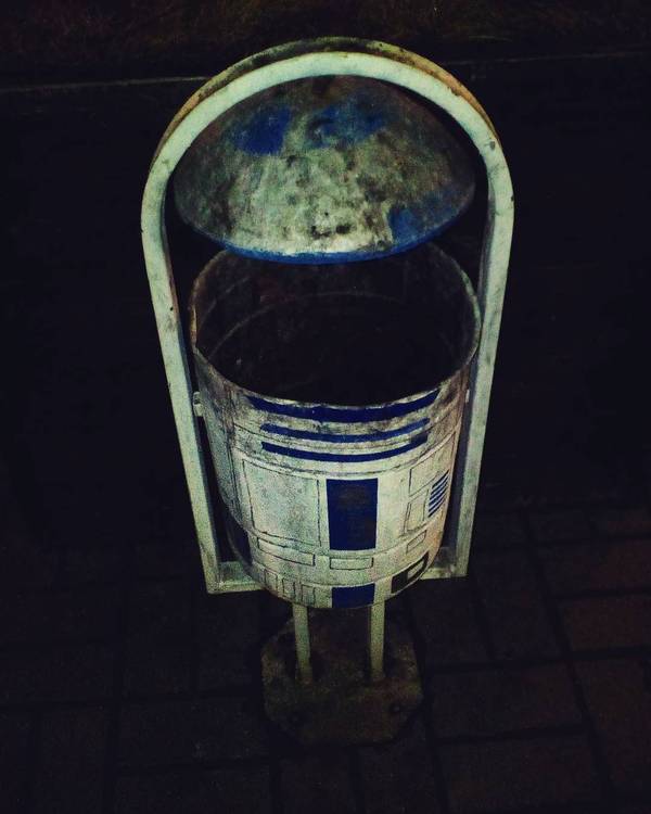 R2-D2  