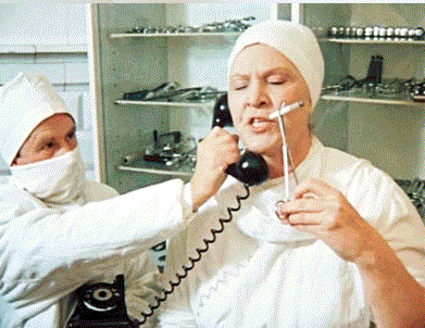 - Мама? Только не волнуйся, но я в больнице ...