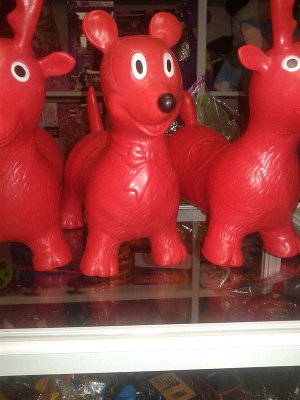 Миккитавр или Мышосёл? Чудо Китайского производства в одном из магазинов города, да и как объяснить ребенку?