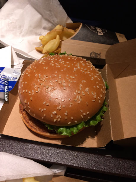 Австралия единственная страна где бургеры в Макдональдсе выглядят как на картинке.