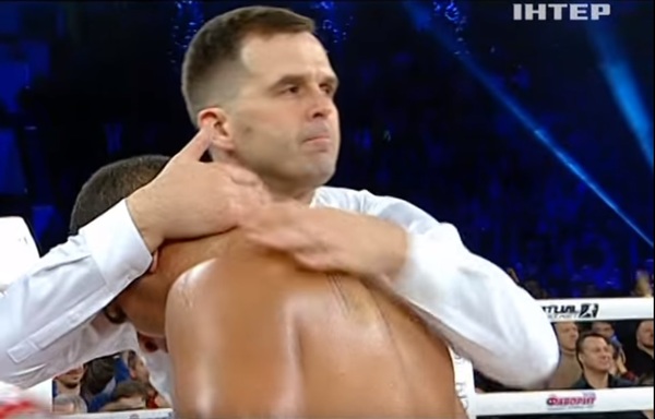 Он миня пабил