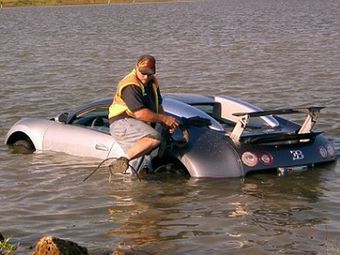 Мужик утопил Bugatti Veyron, в надежде получить за нее выплату от страховой компании. Извините если было, баянометр похожих постов не нашел.