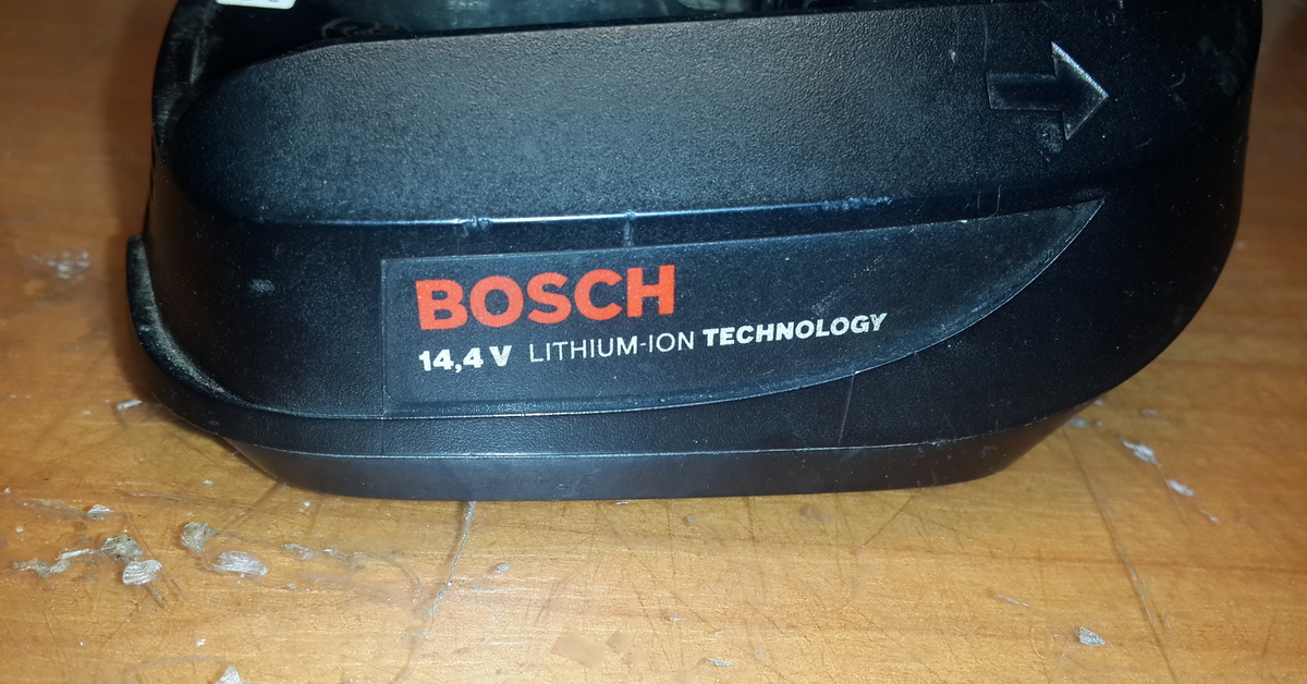 Ремонт всякой электроники #14 Замена \"сдохших банок\" в аккумуляторе ...