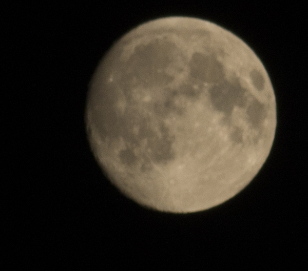 Привет с балконов Москвы