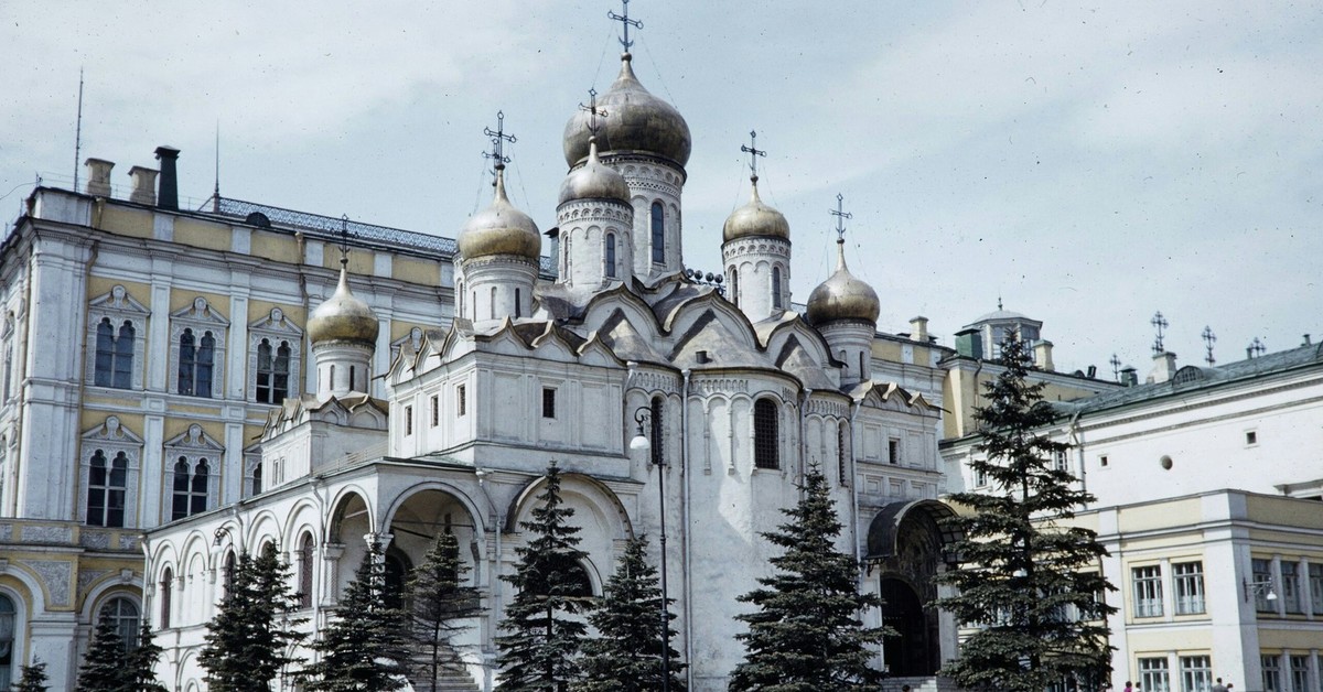 Какая церковь в кремле