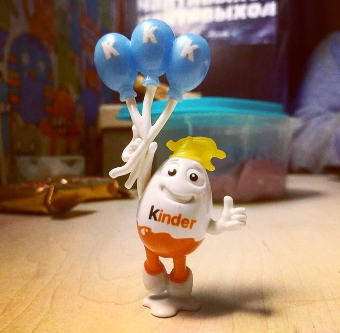 Kinder racist. --, -, 