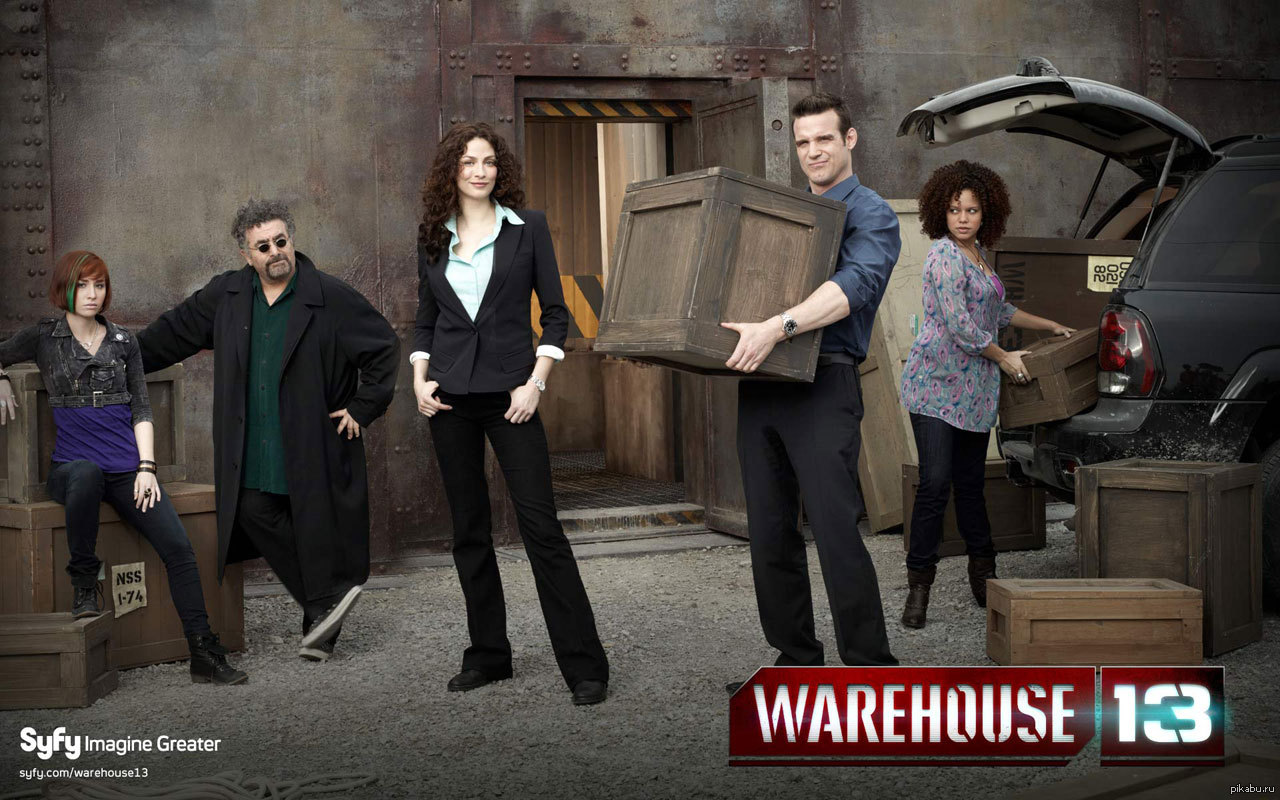 Включи 13. Warehouse 13. Хранилище 13 сериал Постер. Хранилище 13 ангар. Хранилище 13 2 сезон 13 серия.