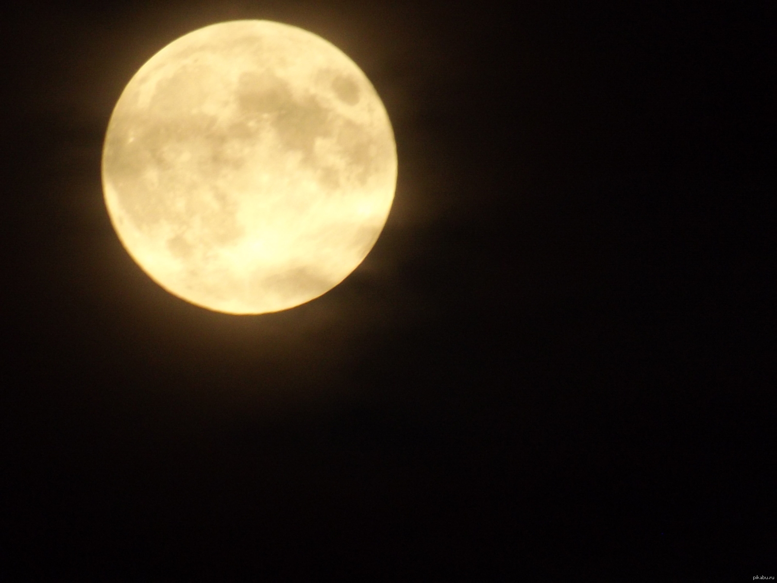 Раз уж пошла тема луны, вот вам мое фото :) | Пикабу