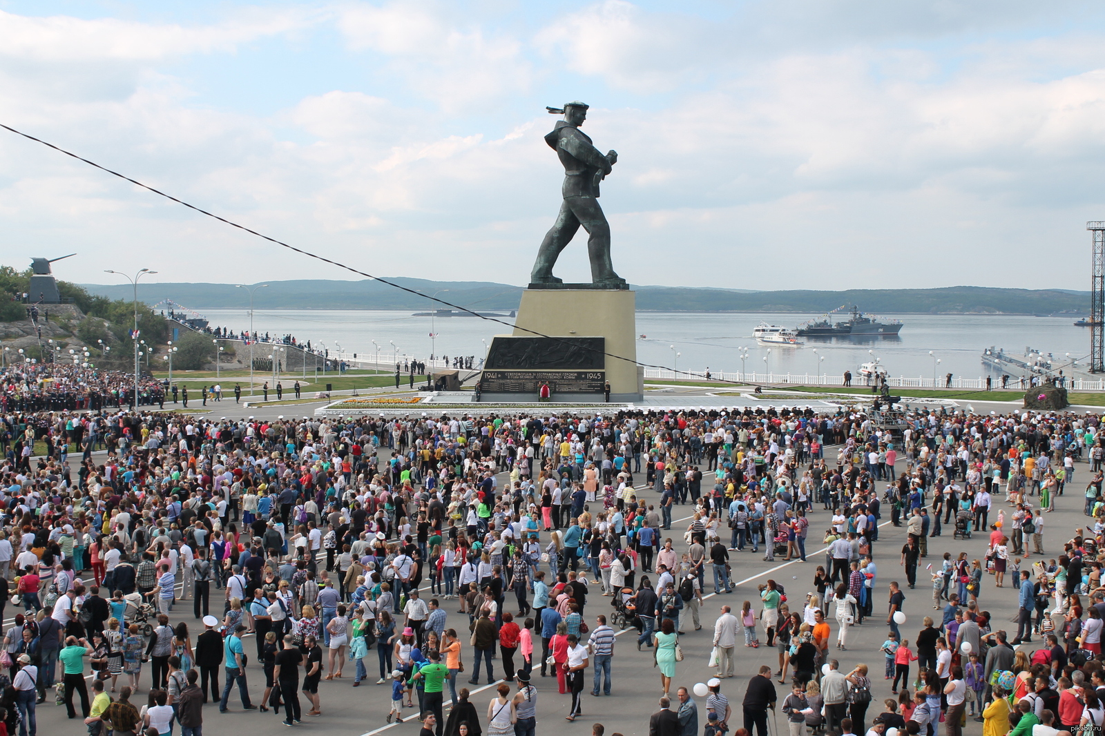 Время в североморске