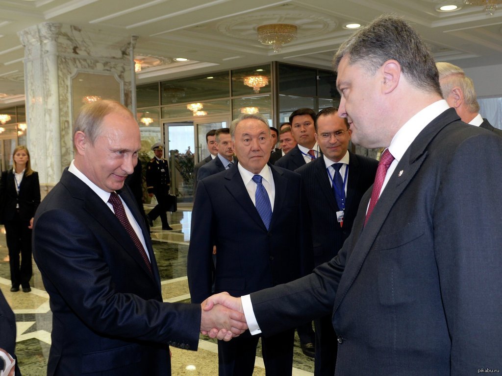 These eyes are opposite ... - Vladimir Putin, Petro Poroshenko