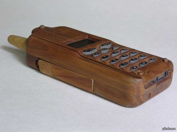 Самодельный сотовый. Мобильник из дерева. Сотовый из дерева. Деревянный сотовый телефон. Корпус телефона из дерева.
