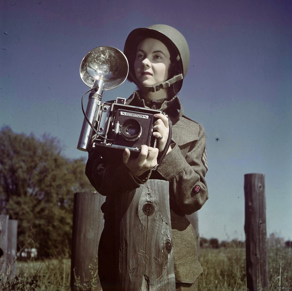 Фотограф ссср 3. Шияновский фотокорреспондент. Военный фотограф. Военный фотоаппарат. Военный фотокорреспондент.