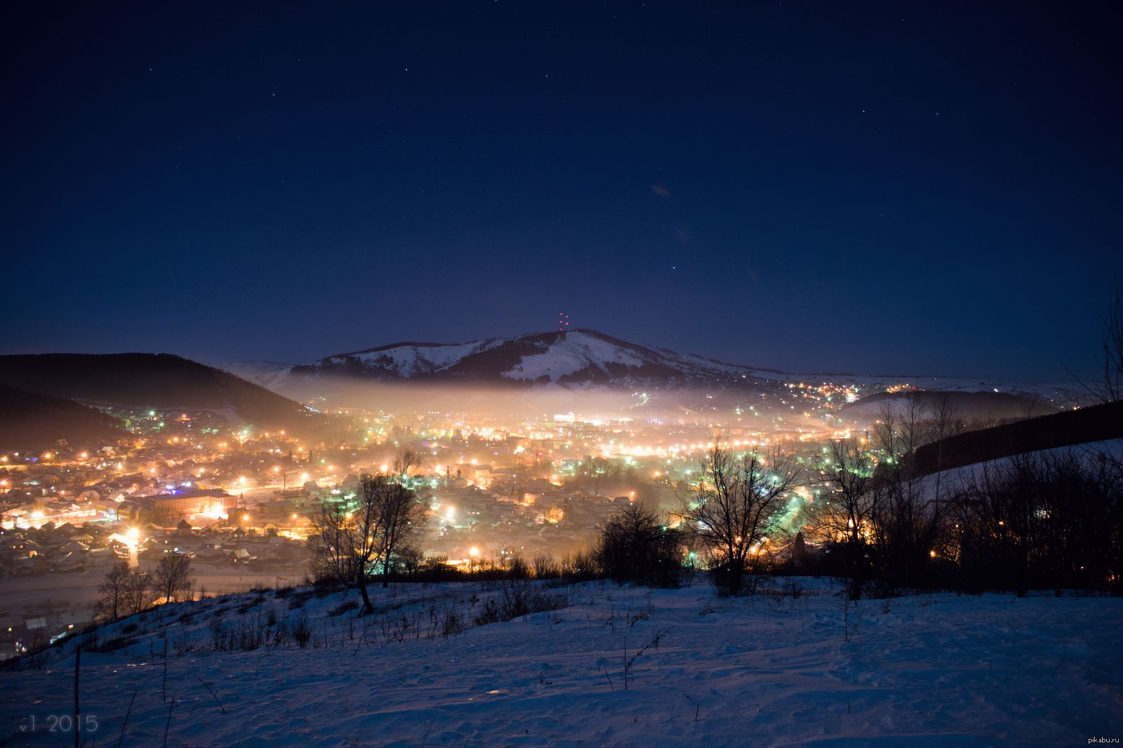 Горно алтайск фото. Горно Алтайск. Алтай Горно Алтайск. Ночной город Горно Алтайск. Ночной зимний Горно Алтайск.