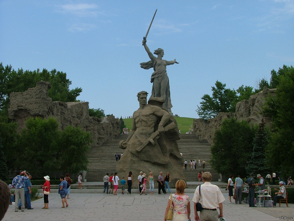 Зеландия волгоград. Памятник Мамаев Курган в Волгограде. Мамай Курган Волгоград.