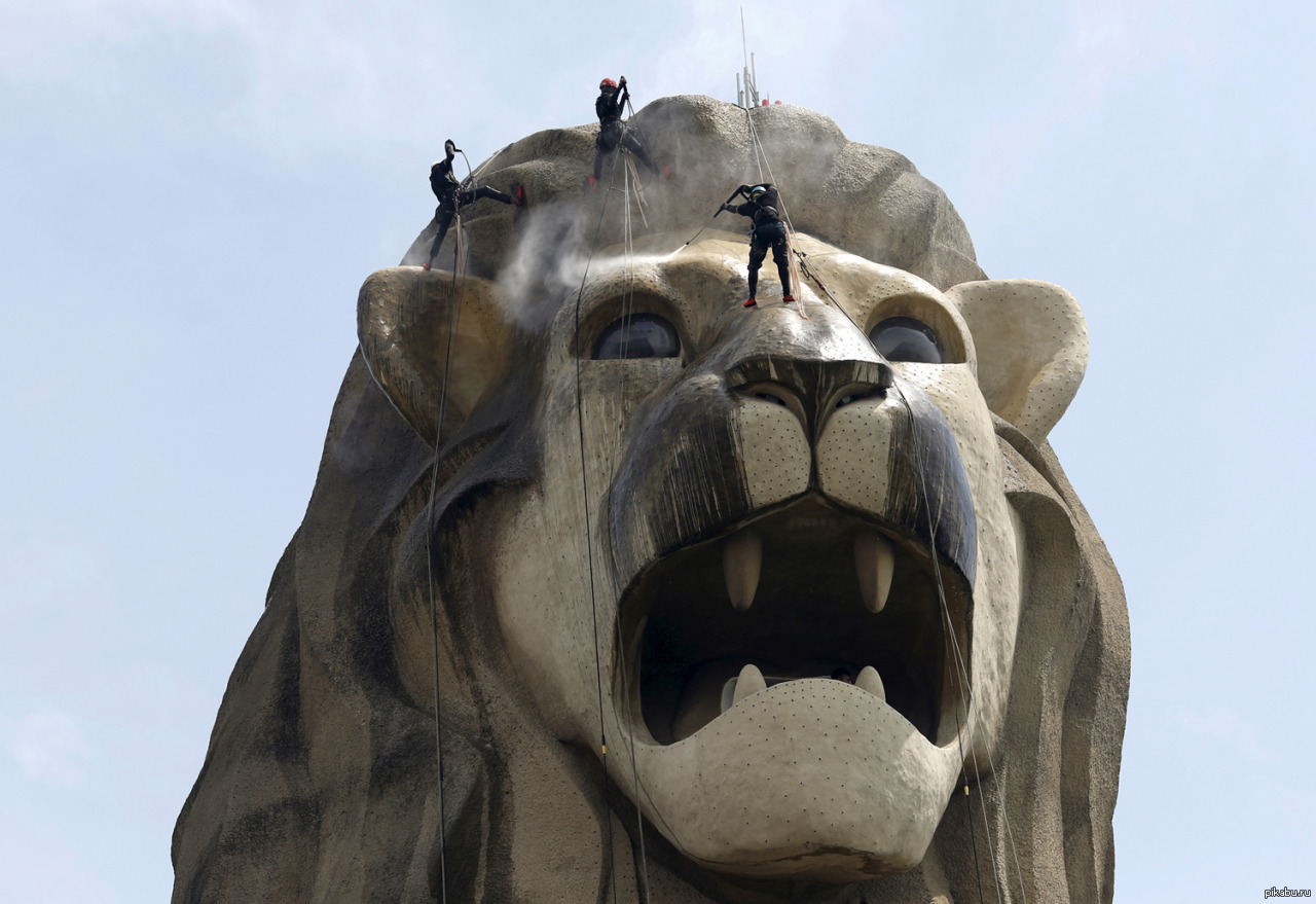 Самая популярная скульптура. Мерлион (Sentosa Merlion). Оригинальные скульптуры. Знаменитые памятники. Огромные скульптуры.