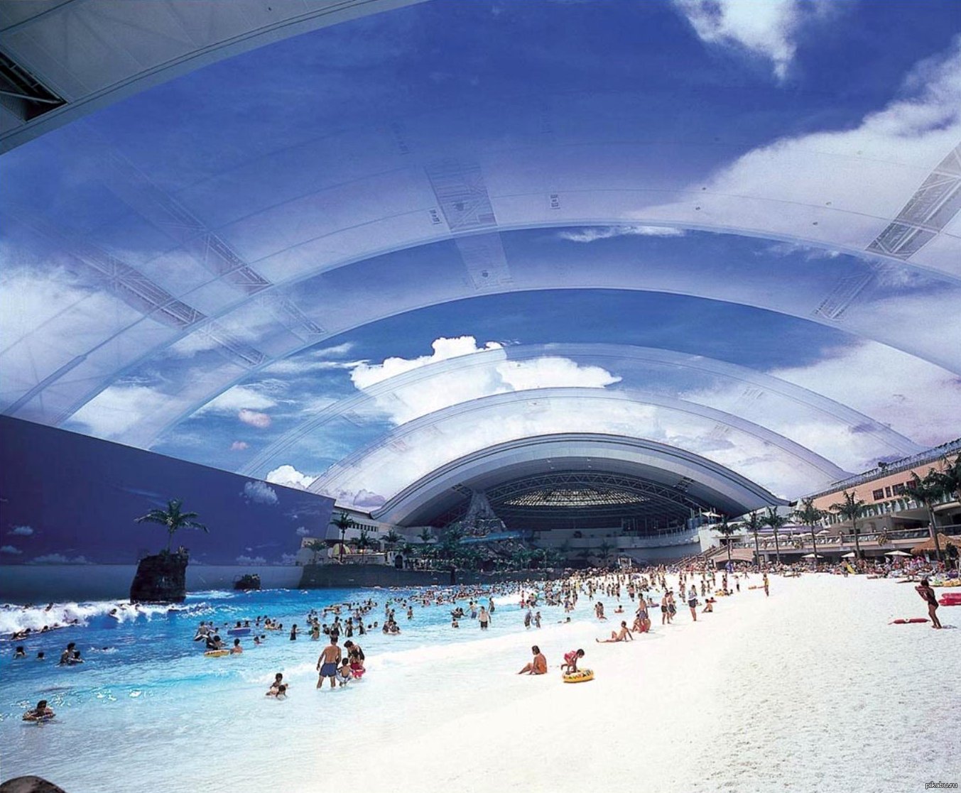 Первый бассейн в мире. Seagaia Ocean Dome аквапарк. Самый большой аквапарк Seagaia Ocean Dome. Ocean Dome в Японии. Океанский купол «Ocean Dome».
