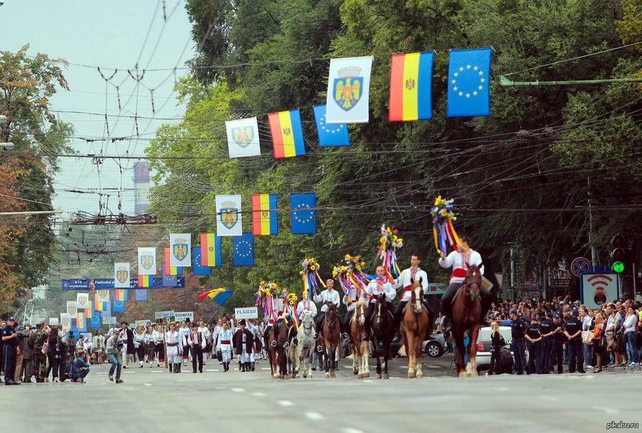 Republicii moldova. Ziua Independentei Республики Молдова. Независимость Молдовы. День независимости Молдавии. День Республики Молдова.