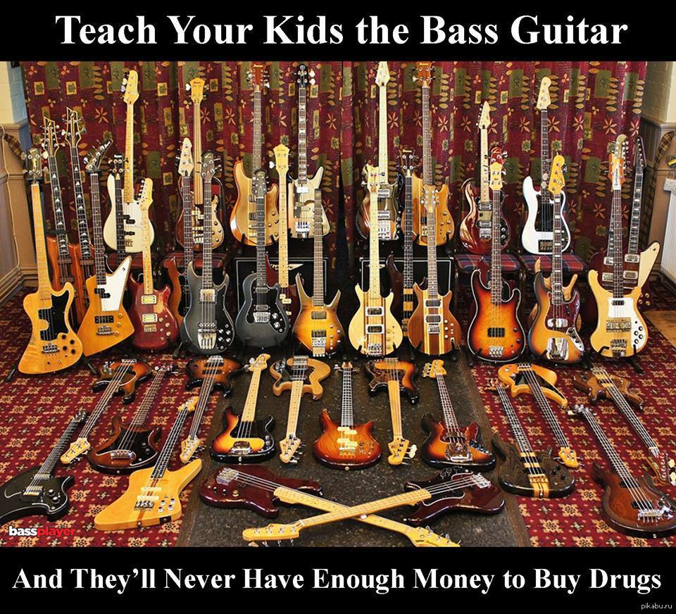 Научите своих детей играть на бас-гитаре... | Пикабу