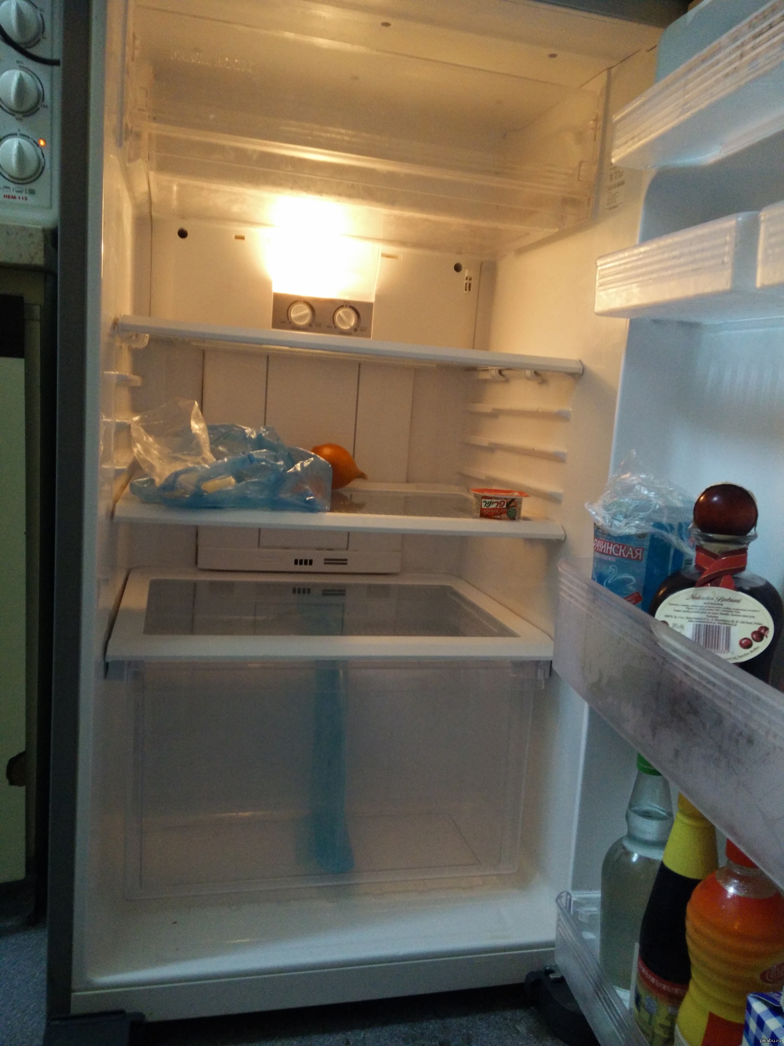 Пустой Холодильник Фото