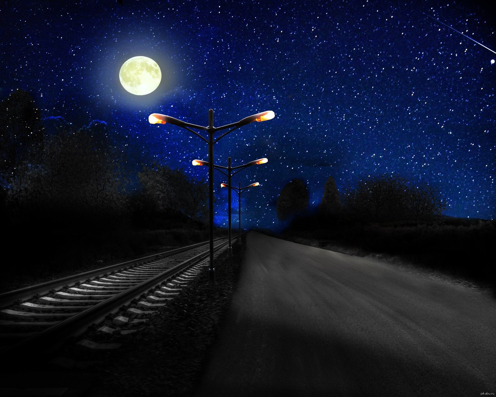 Долгая дорога и луна. Лунная дорога. Дорога к Луне. Лунная ночь дорога. Ночь Луна дорога.