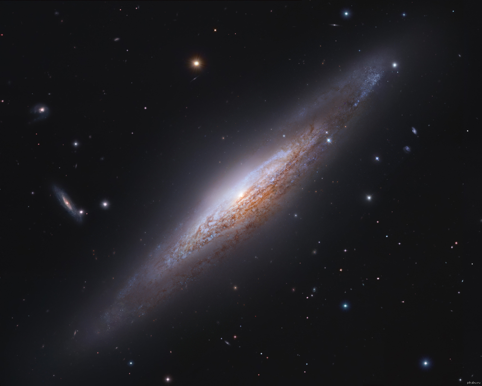 Ngc. Галактика NGC 2683. Спиральная Галактика Гэлакси. Галактика NGC 3190. Линзообразная Галактика NGC 7049.