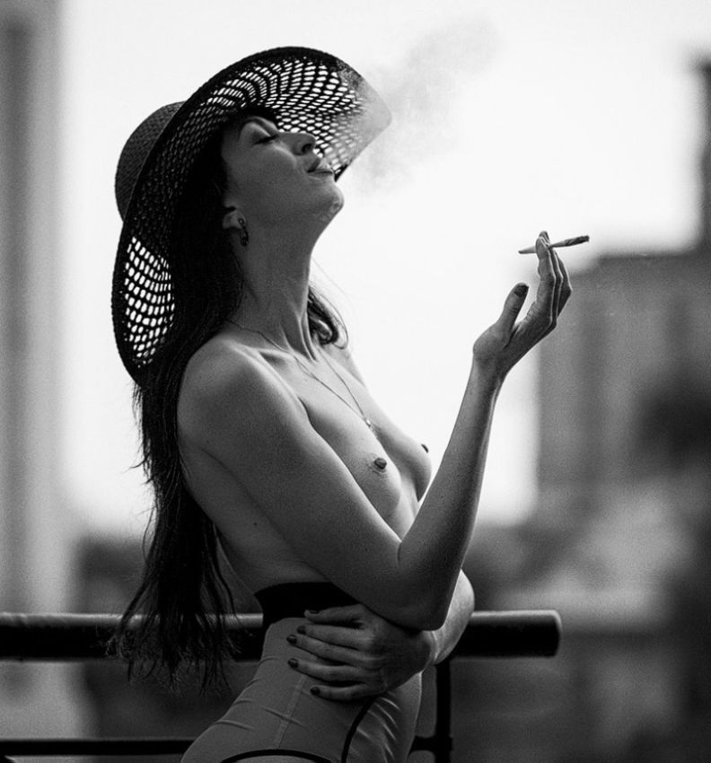 Smoking is harmful - NSFW, Cigarettes, Smoking, Girls, Longpost