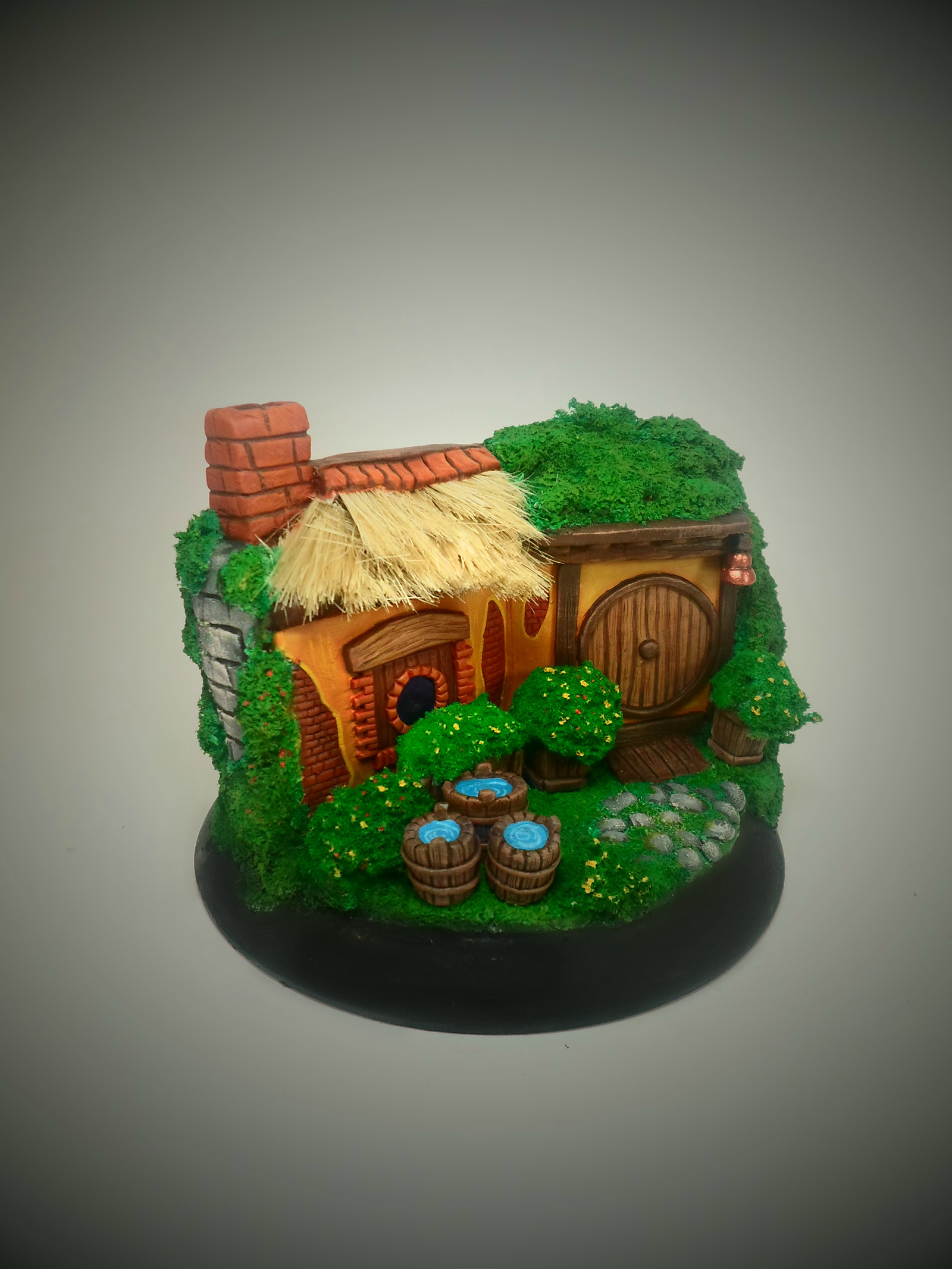 Хоббичья нора. | Пикабу