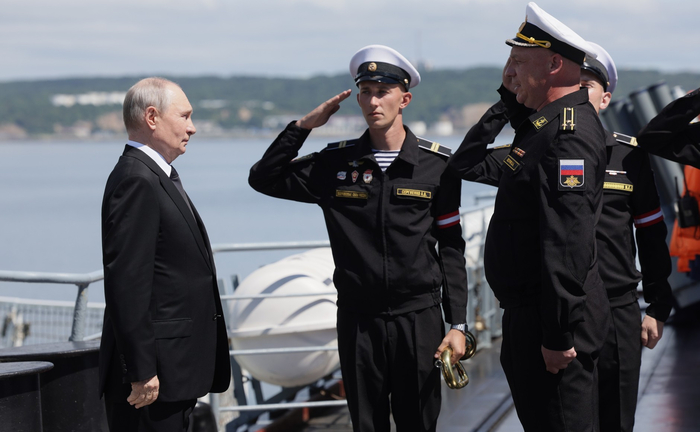 Фото: официальный сайт президента России, источник: <!--noindex--><a href="https://pikabu.ru/story/kak_zhe_putin_umeet_krasivo_otvechat_yaponiya_takogo_plana_rossii_yavno_ne_ozhidala_14246094?u=http%3A%2F%2Fwww.kremlin.ru&t=www.kremlin.ru&h=1402c83d70e95585c83aabb163317ddce39215f0" title="http://www.kremlin.ru" target="_blank" rel="nofollow noopener">www.kremlin.ru</a><!--/noindex-->