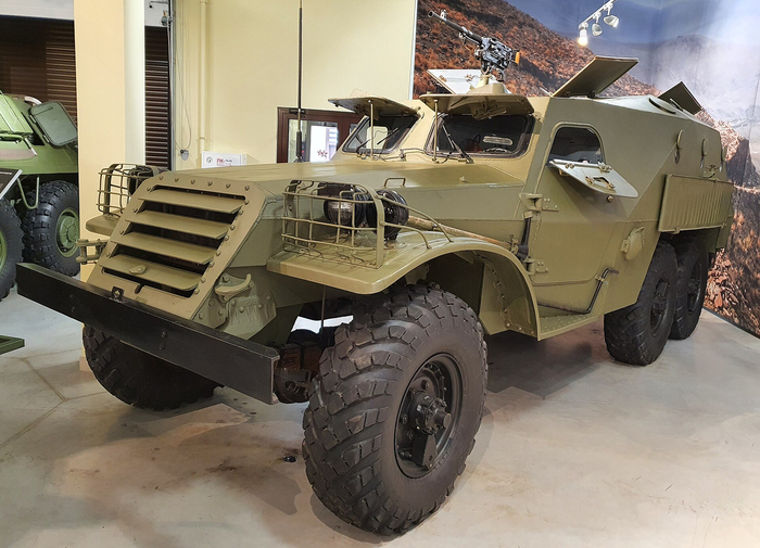 БТР-152К1 в Музее отечественной военной истории. Источник: <!--noindex--><a href="https://pikabu.ru/story/istoriya_btr152_kak_sozdavalsya_uluchshalsya_i_pochemu_byil_snyat_s_proizvodstva_v_polzu_btr60_chast_ii_14255855?u=https%3A%2F%2Fwww.kskdivniy.ru%2Fmuseum%2Feksponaty%2Fbtr-152%2F&t=https%3A%2F%2Fwww.kskdivniy.ru%2Fmuseum%2Feksponaty%2Fbtr-152%2F&h=5b808b605a5c2e37bebbc703d129ed322fb32bec" title="https://www.kskdivniy.ru/museum/eksponaty/btr-152/" target="_blank" rel="nofollow noopener">https://www.kskdivniy.ru/museum/eksponaty/btr-152/</a><!--/noindex-->