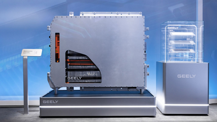 Geely  �������� ������������ ������� � ������� ���� 1000 ����������