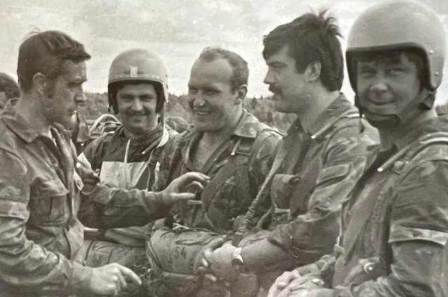 Фото: <a href="https://pikabu.ru/story/russkiy_medved_general_kanakin_bilsya_za_zalozhnikov_na_dubrovke_i_v_beslane_14280556?u=https%3A%2F%2Faif.ru%2F&t=%D0%98%D0%B7%20%D0%BB%D0%B8%D1%87%D0%BD%D0%BE%D0%B3%D0%BE%20%D0%B0%D1%80%D1%85%D0%B8%D0%B2a&h=82151dcff33e92d092a8f11e5113ad1bba597b78" title="https://aif.ru/" target="_blank" rel="nofollow noopener">Из личного архивa</a> Екатерины Канакиной.