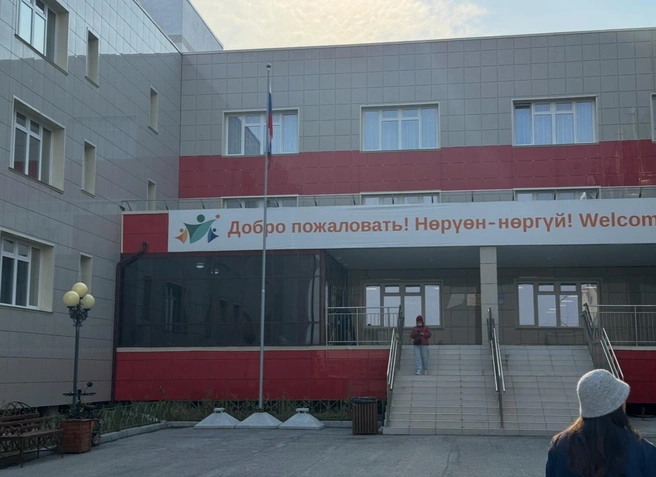 ��������: ����� ������� / <!--noindex--><a href="https://pikabu.ru/story/doverie_memyi_i_lyubov_k_delu_istoriya_molodoy_uchitelnitsyi_iz_yakutska_o_tom_kakovo_yeto__uchit_i_nakhodit_podkhod_k_detyam_14371923?u=http%3A%2F%2F14.RU&t=14.RU&h=81a77b2ef08a2c923f7f3c89f8ce847800675b3e" title="http://14.RU" target="_blank" rel="nofollow noopener">14.RU</a><!--/noindex-->