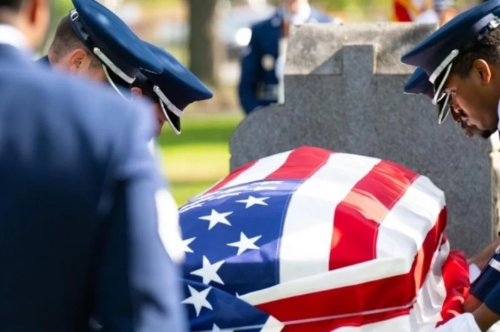 Airman 1st Class DeQuan Simmons / <!--noindex--><a href="https://pikabu.ru/story/grobyi_letyat_v_ssha_zelenskiy_v_uzhase_yetot_gorod_ne_spasli_dazhe_naemniki_14372774?u=http%3A%2F%2Fwww.globallookpress.com&t=www.globallookpress.com&h=d5f58794c8ae6dca0923067e4d8dec3daea98695" title="http://www.globallookpress.com" target="_blank" rel="nofollow noopener">www.globallookpress.com</a><!--/noindex-->
