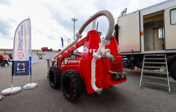 Ростех поставил первую серийную партию роботов-пожарных