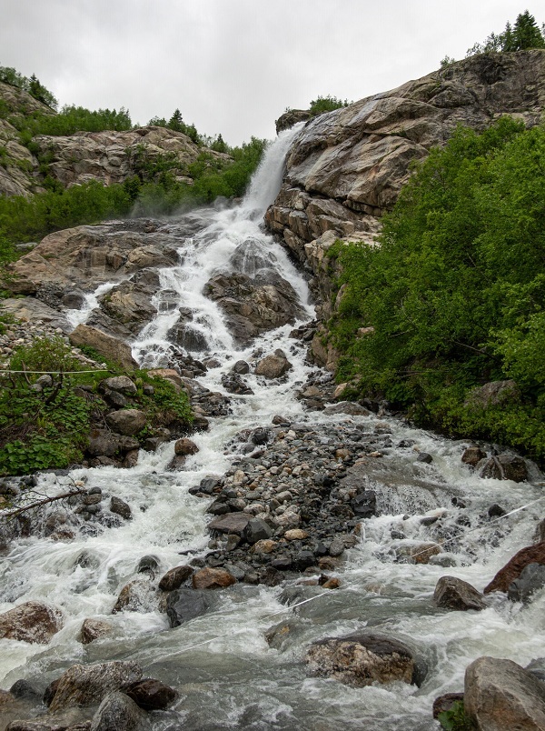 Алибекский водопад. Фото: Александр Селифанов