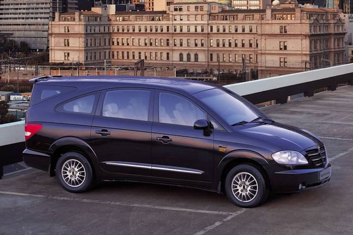 11-������� SsangYong Rodius �� ���� ����� ��������������