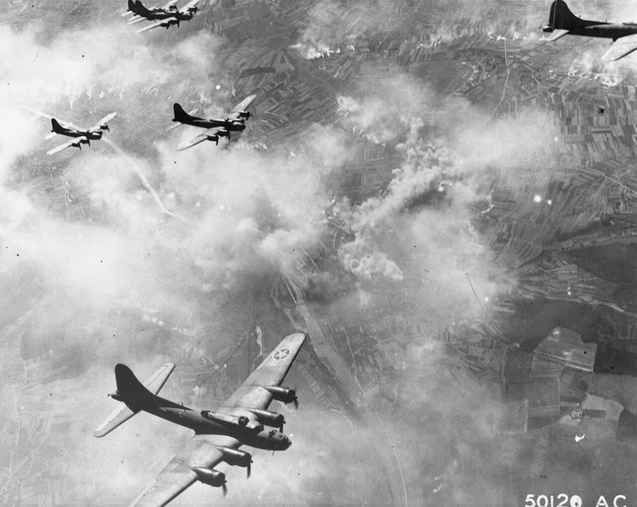 ������ Boeing B-17F ��� �����������, ��������. 17 ������� 1943 �.