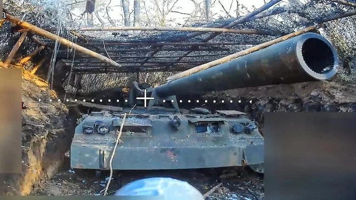 Российский дрон обнаружил НАТОвскую самоходную установку Фото: Кадр видео.